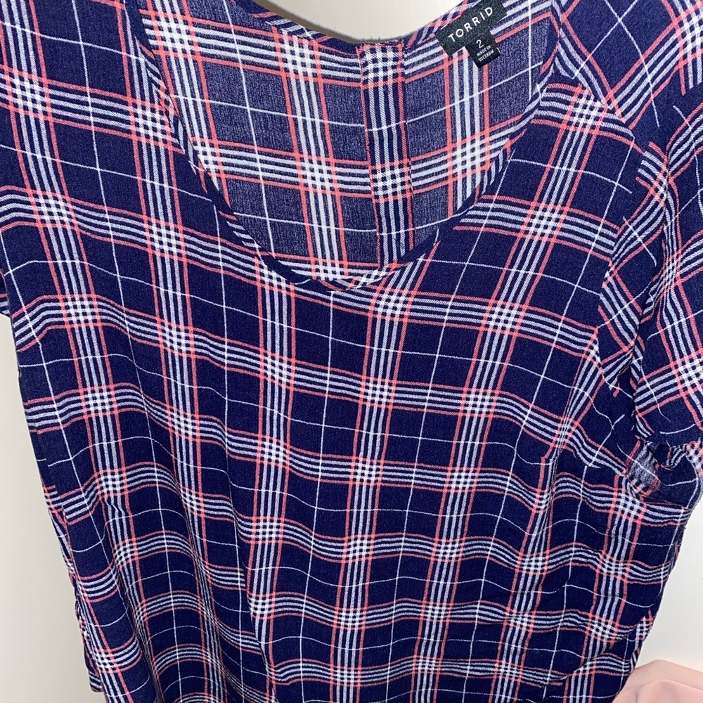 Torrid pink and navy button back top